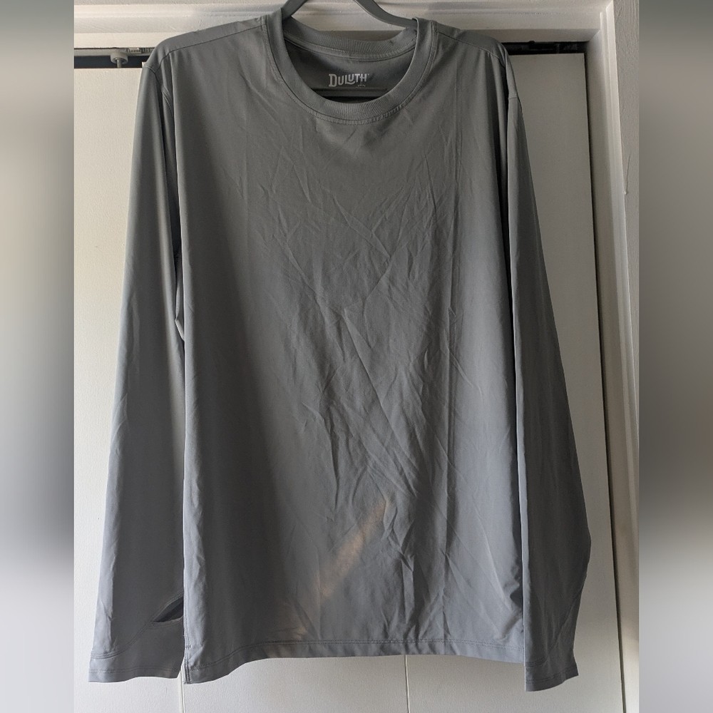 Duluth Trading Co Men's Slate Gray Long Sleeve Shirt w Thumb Holes